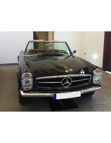 Poignée de Chrome sur le Couvercle de Coffre -  W113 - 1117585002 Poignée de Chrome sur le Couvercle de Coffre -  W113 - 1117585002